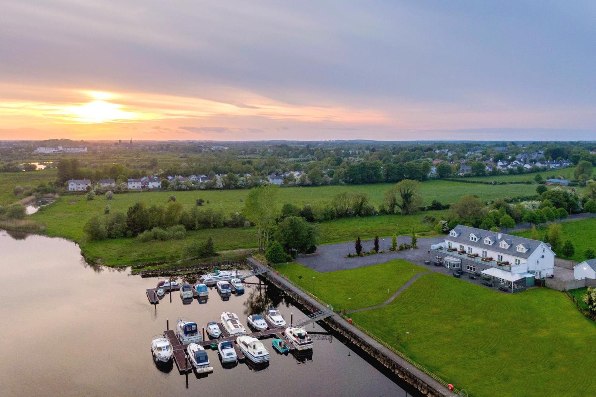 Moycarn Lodge & Marina Ballinasloe Εξωτερικό φωτογραφία